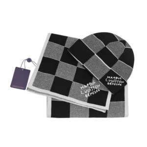 Warm printed scarf 9865